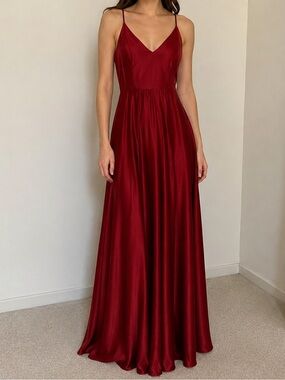 windsor lola high slit satin dress A moment for our best-selling Lola dress  Did you know this dress  comes in 10+ colors?! Tap to shop Lola High Slit Satin Dress. . . .  #Windsorprom2022 #longdress #satindress #formalwear